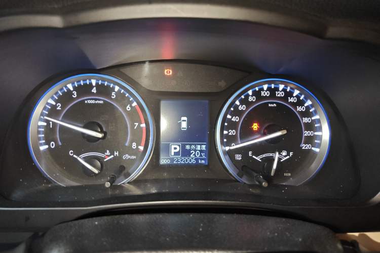 Used Toyota Highlander 2015 2.0T Two-Wheel Drive Luxury Edition 7 Seats Instrument Cluster