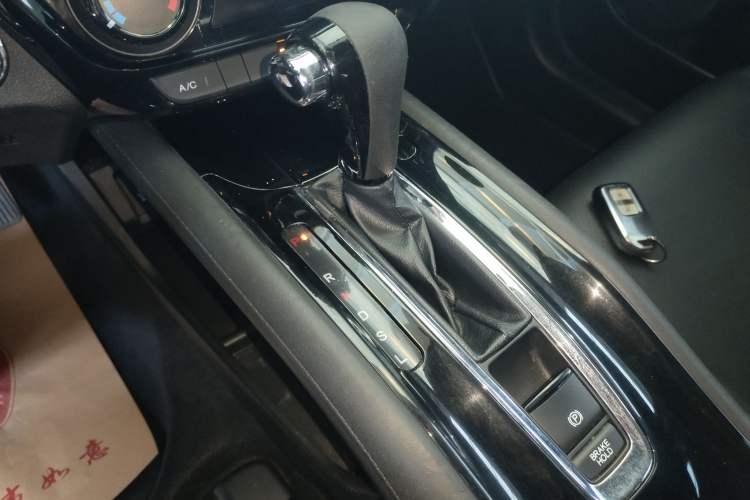 Used Honda Vezel 2018 1.5L CVT 2WD Technology Elite Model
