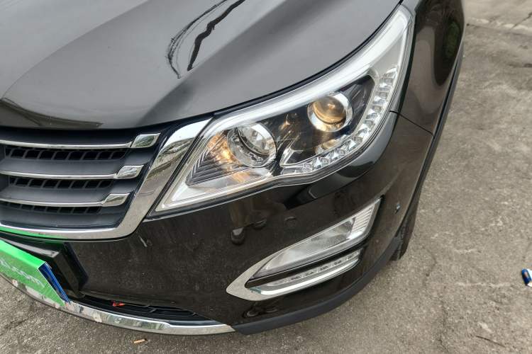 Used Baojun 560 2015 1.8L manual luxury version
