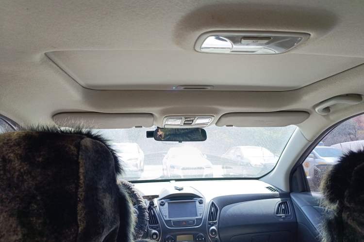 Used Hyundai ix35 2013 2.0L Automatic Two-Wheel Drive Smart GLS China V Standard
