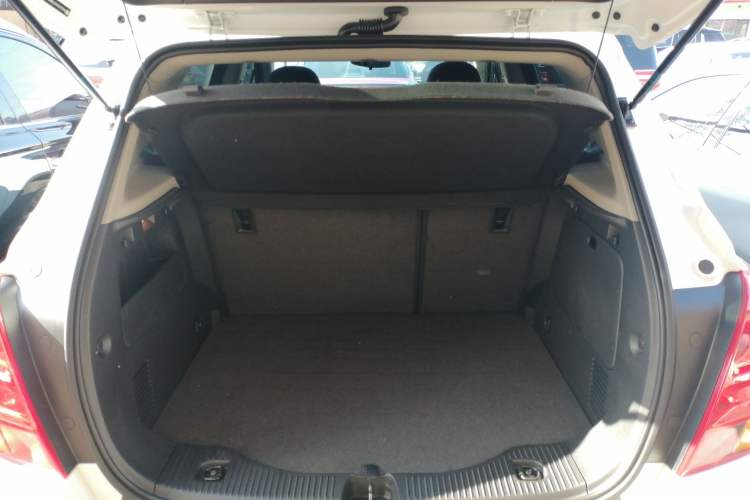 Used Chevrolet Trax 2016 1.4T Automatic Two-Wheel Drive Comfort Version with Sunroof