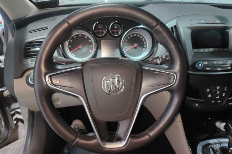 Used Buick Regal 2014 2.0L Leading Fashion Edition