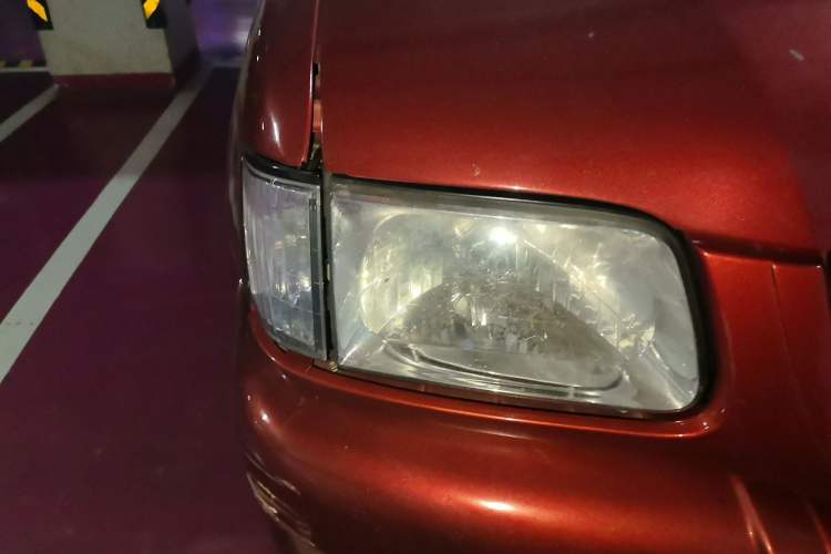 Used Isuzu Pickup 2009 2.8T 4WD Base Model Van 4JB1-TCT Right Front Headlight