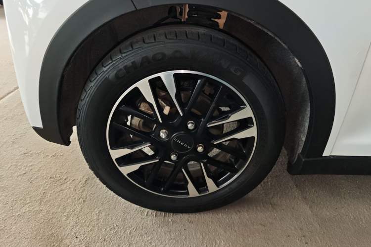 Used Chery QQ Little Ant 2022 Restyled Version Sweet Pink Edition Half-Sugar Version 30.6 kWh 30 kW 301 km