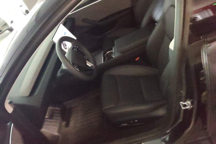 Used Tesla Model 3 2025 Rear-Wheel-Drive Version