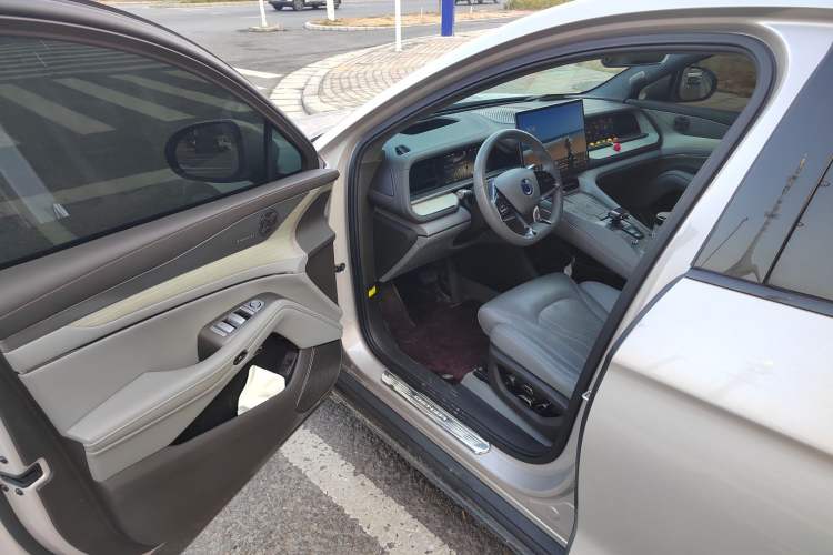 Used Denza N7 2023 Long-Range Performance Max Edition
