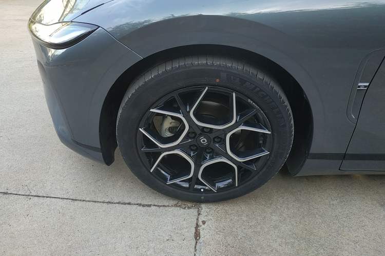 Used CHANGAN NEVO A07 2024 Pure Electric "True Fragrance" Edition 515 Prestige Model Left Front Wheel Hub