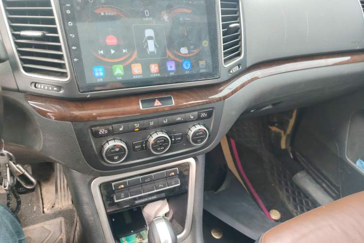 Used Volkswagen Sharan 2014 2.0 TSI Comfort Model
