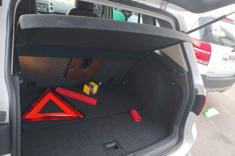 Used Volkswagen Tiguan L 2016 300TSI Automatic All-Wheel Drive Luxury Edition
