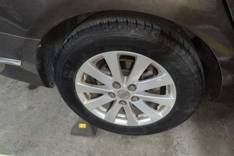 Used Buick GL8 2017 25S Comfort Version China V Standard Right Rear Wheel Hub