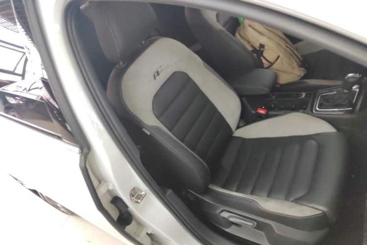 Used Volkswagen Golf 2020 Charming Edition 280TSI DSG R-Line