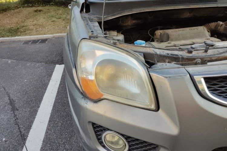 Used Kia Sportage 2012 2.0L Automatic Two-Wheel Drive GL Trim Right Front Headlight