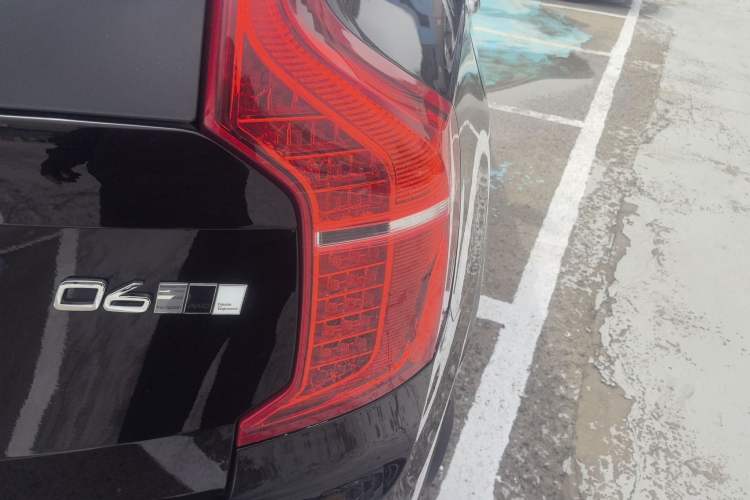 Used Volvo XC90 2020 T5 SmartDrive Luxury 7-Seater Exterior 3