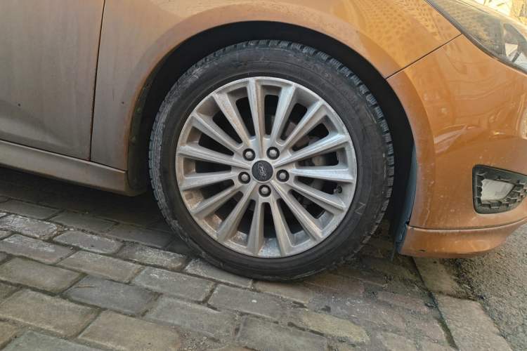 Used Ford Focus 2015 Hatchback EcoBoost 180 Automatic Sport Model