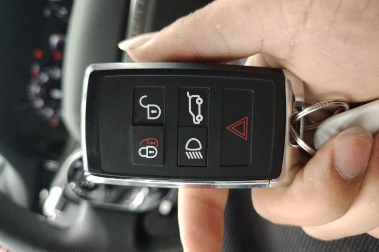 Used Land Rover Range Rover Evoque 2020 249 PS R-DYNAMIC S Sport Edition