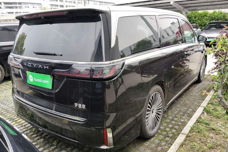 Used VOYAH Dream 2025 PHEV Four-Wheel-Drive Flagship Version – Qiankun Edition Rear Right 45 Deg