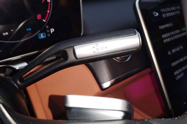 Used Mercedes-Benz S-Class 2025 S 400 L Business Model Gear Lever