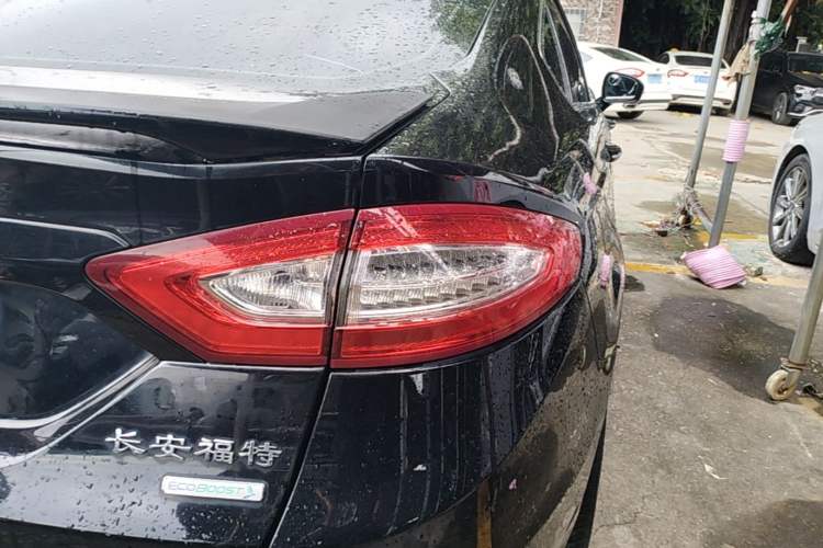 Used Ford Mondeo 2013 2.0L GTDi 200 Luxury Model