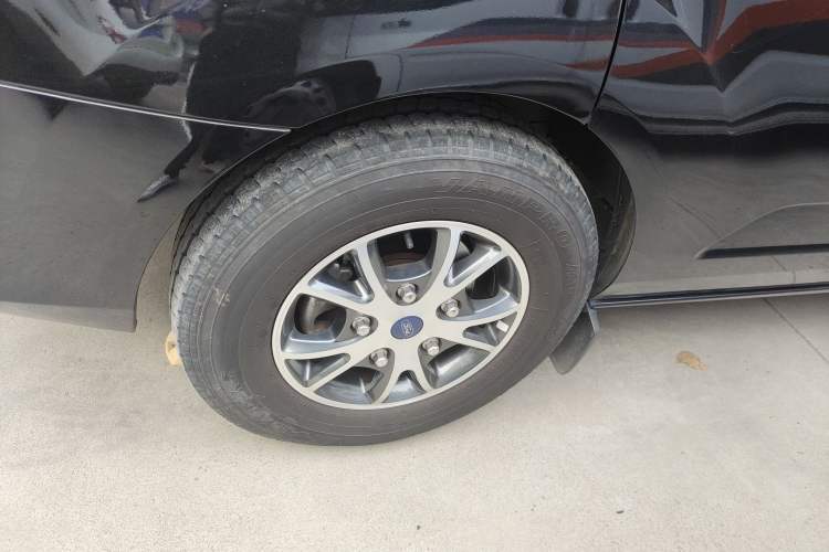 Used Ford Transit 2023 2.0T Diesel Automatic Commercial & Travel Version Mid-axle Low-roof Design 7/8/9-Seater