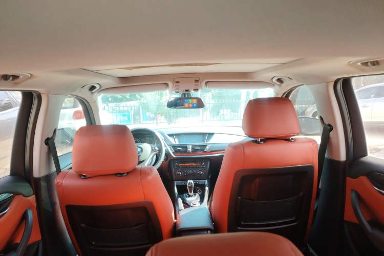 Used BMW X1 2015 sDrive18i Fashion Upgrade Edition Headliner