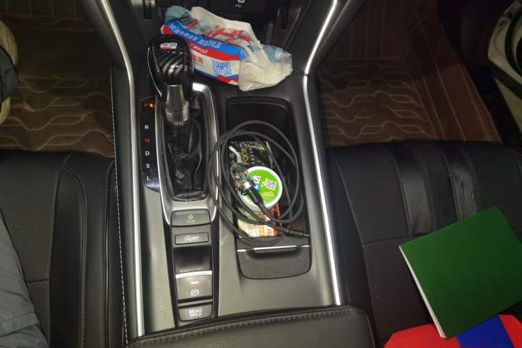 Used Honda Inspire 2019 260TURBO Elegant Edition China VI Emission Standard Gear Lever