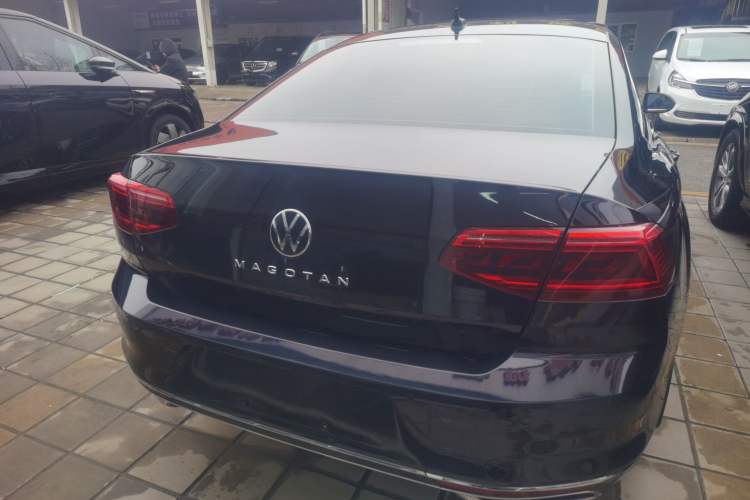 Used Volkswagen Magotan 2020 330TSI DSG Leading Model
