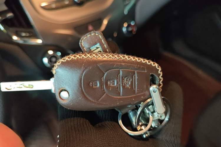 Used Chevrolet Cruze 2018 Hatchback 320 Automatic Pioneer Sunroof Edition
