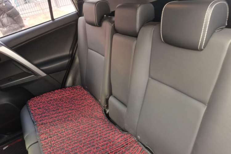 Used Toyota RAV4 2016 2.5L Automatic 4x4 Elite Edition
