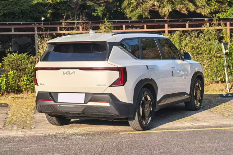 Used Kia EV5 2024 530 Land