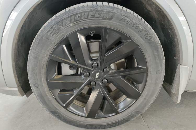 Used Li Auto L8 2023 Pro Model
