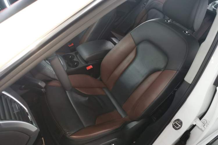 Used Audi Q5 2017 Plus 40 TFSI Technology Model
