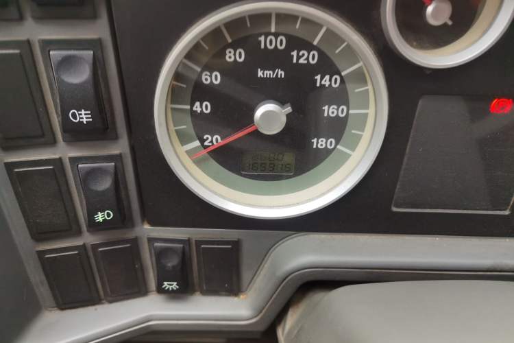 Used Iveco Daily 2009 2.5T-A35 7-Seater
