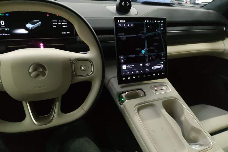 Used Nio ES6 2024 75 kWh Audio And AC Panel