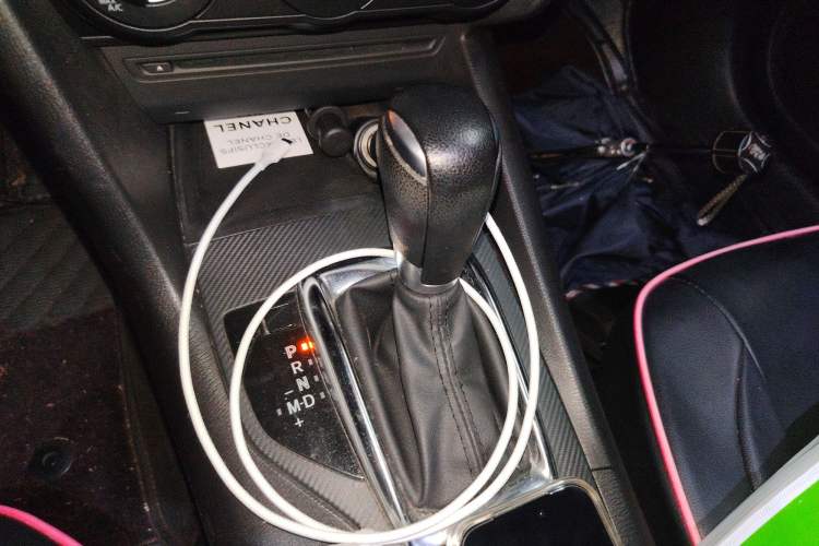 Used Mazda 3 Axela 2016 Sedan 1.5L Automatic Comfort Model