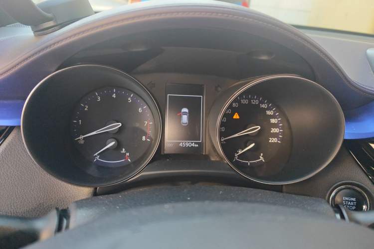 Used Toyota IZOA 2018 2.0L Yichi Version China VI Standard