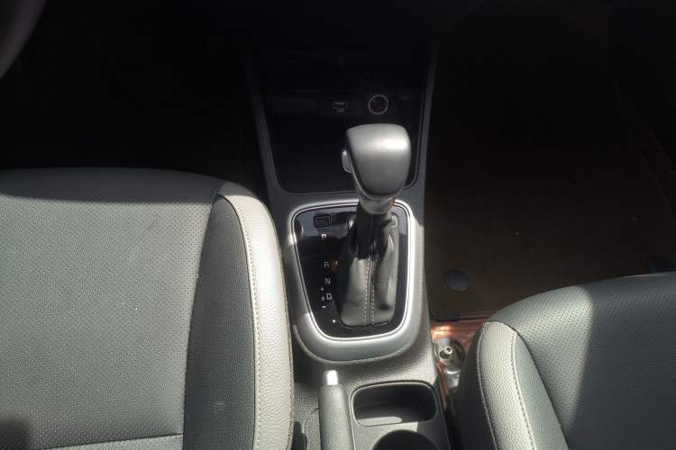 Used Kia kx1 Stonic 2021 1.4L CVT Fun Edition