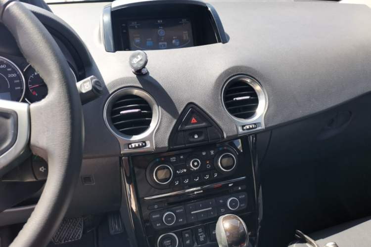 Used Renault Koleos 2014 2.5L 4x4 Comfort Edition