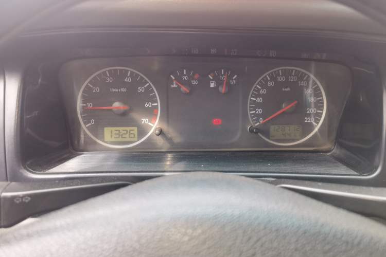 Used Volkswagen Santana Vista 2008 1.8L Manual Comfort Edition Instrument Cluster