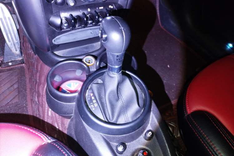 Used MINI Countryman 2014 1.6T COOPER S Gear Lever