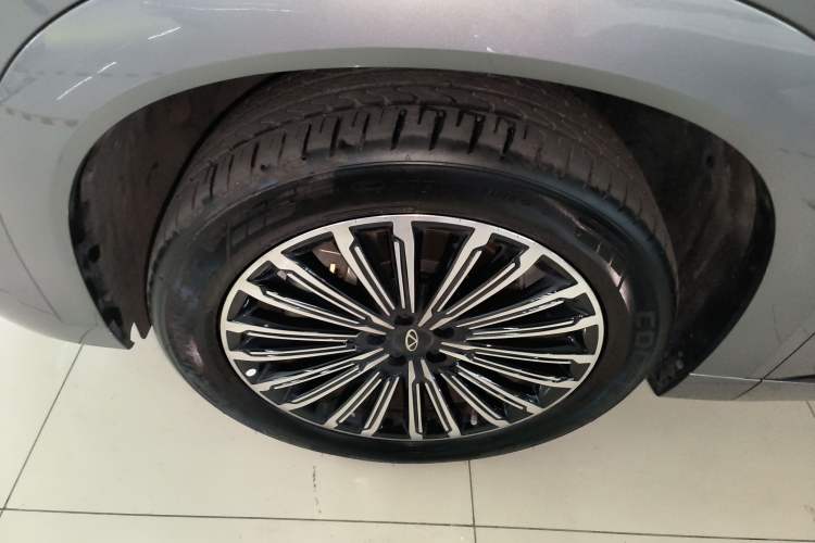 Used Chery Tiggo 9 C-DM 2025 1.5T 106KM Ultra-Comfort Edition 5 Seats Lithium-NMC Left Front Wheel Hub