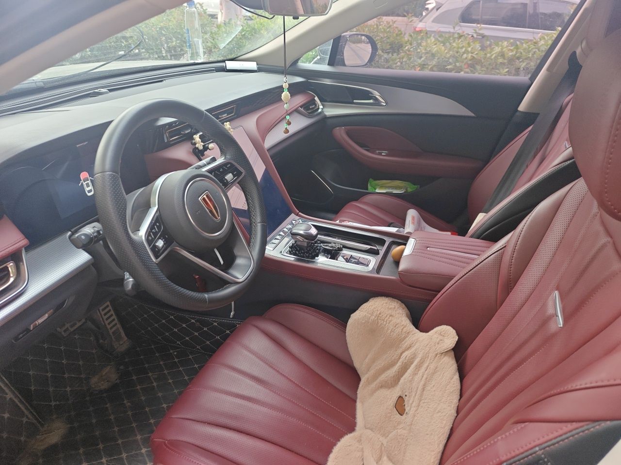 Hongqi H5 2024 1.5T HEV Smart Connect Flagship Edition - Chinese Trim Yun — снимка 15