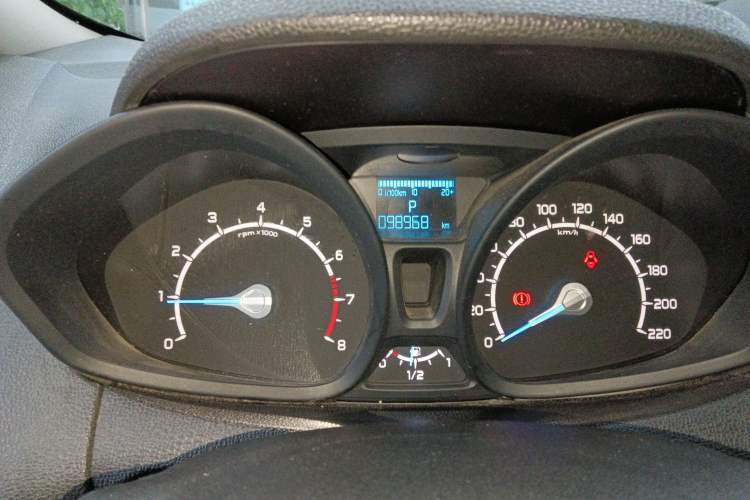 Used Ford EcoSport 2013 1.5L Automatic Fashion Model