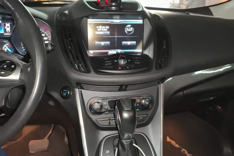 Used Ford Kuga 2015 2.0L GTDi Four-Wheel Drive Elite Model
