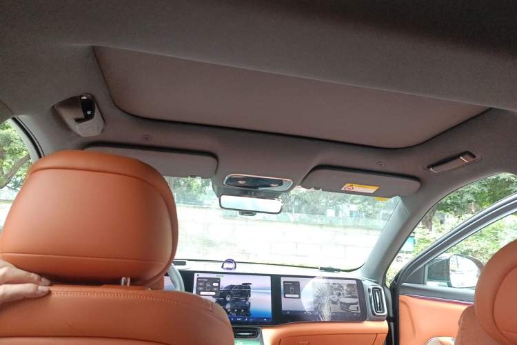 Used Hima AITO M8 2025 Extended-Range Max+ Version 53.4 kWh 6-Seater Edition Headliner