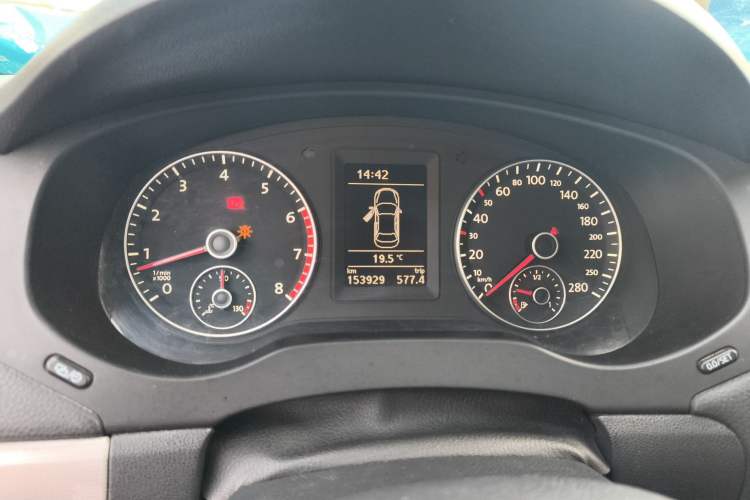 Used Volkswagen Sagitar 2014 Revised Version 1.4TSI Manual Luxury Edition
