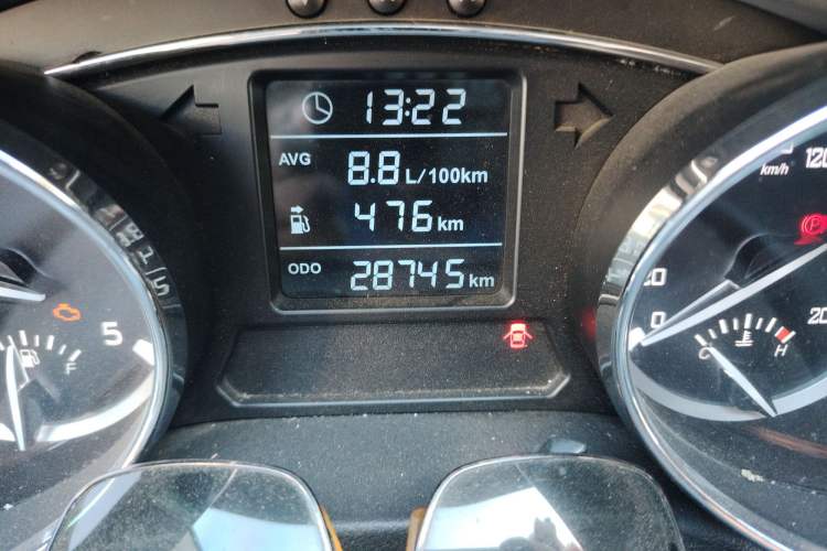 Used JAC V7 2018 2.0T Two-Wheel-Drive Comfort Version with Long Wheelbase D19TCIE13