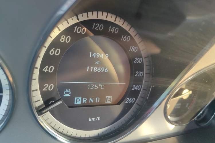 Used Mercedes-Benz E-Class 2010 E 260 CGI Coupe