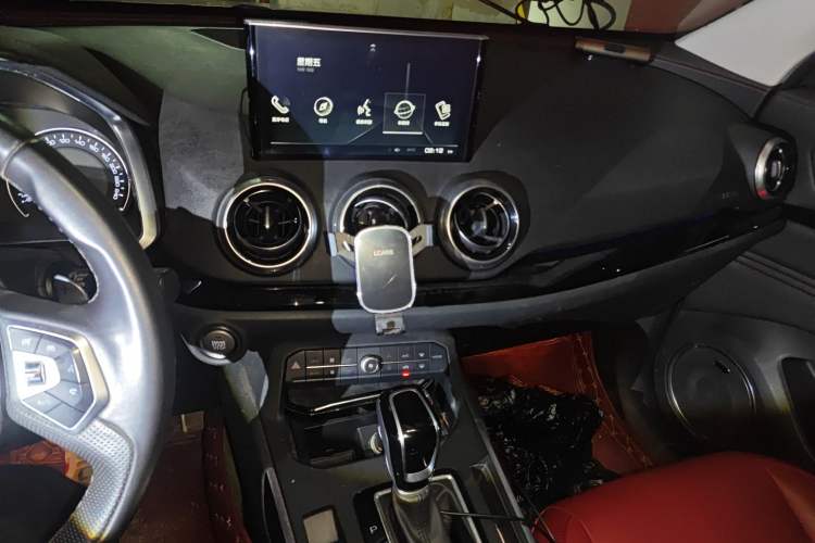 Used Wey VV5 2017 2.0T Ultra-Luxury Version