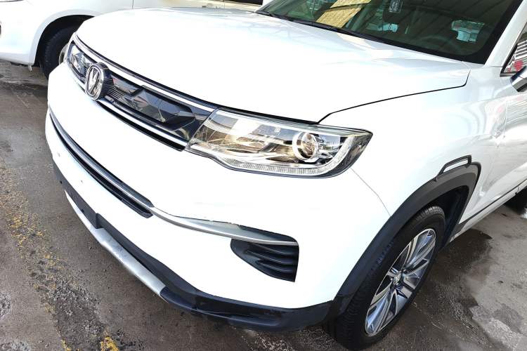 Used CHANGAN CS35PLUS 2019 1.6L Manual Chuanlian Edition