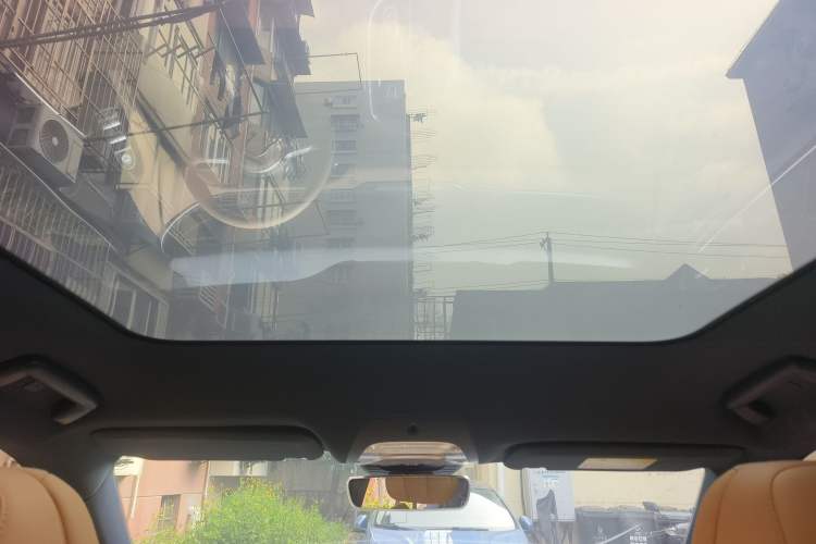 Used VOYAH FREE 2021 Four-Wheel Drive Standard Range-Extended Exclusive Luxury Package
